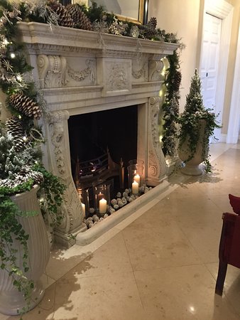 All Seasons Fireplace New Christmas Time at Four Seasons Hampshire Picture Of Four