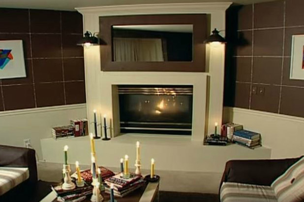 Art Above Fireplace Elegant 13 Worst Trading Spaces Designs From the sob Inducing