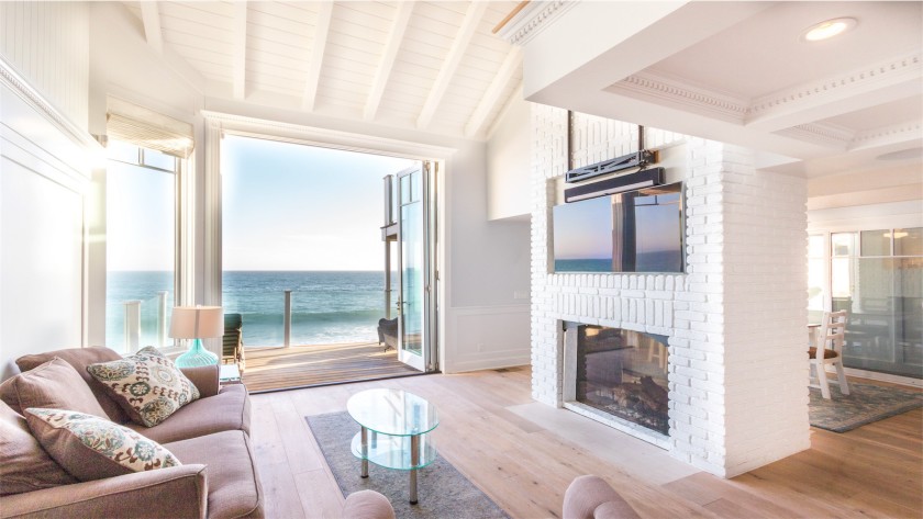 Beach Fireplace Awesome Hot Property Etime Malibu Home Of Judy Garland Sees