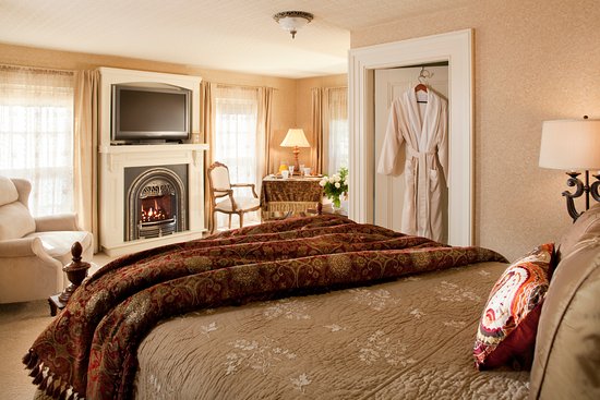 Bedroom Gas Fireplace Luxury Elegance Room with Gas Fireplace Private Bath Hd Tv