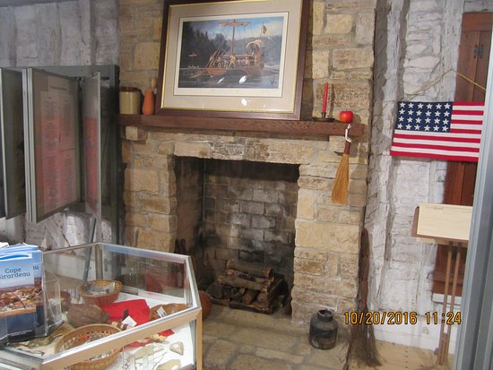 The Top 10 Things to Do Near eDen Spa & Salon Cape Girardeau an interior view