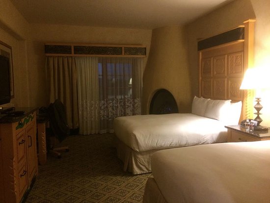 Buffalo Fireplace Luxury 2 Queen Beds and A Fireplace Picture Of Hilton Santa Fe