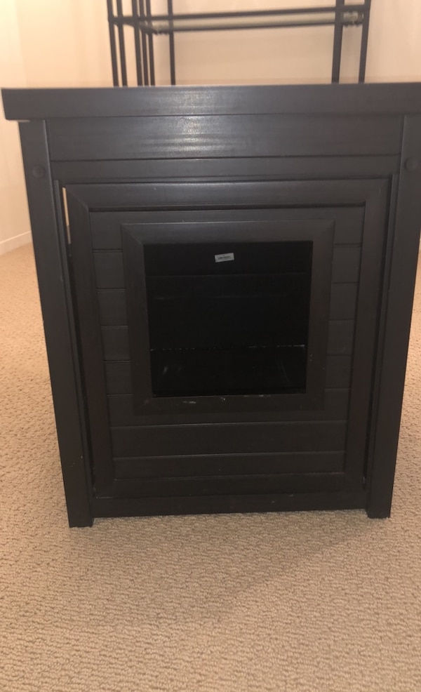 Chicago Fireplace Elegant Cat Litter Box