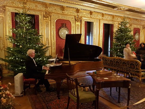 Christmas Fireplace Music Awesome Large Picture Of Polesden Lacey Great