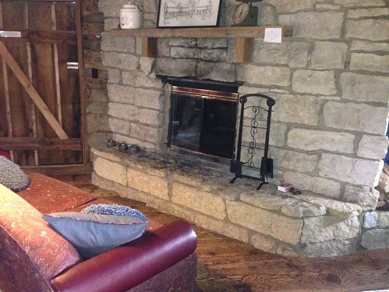 Cleaning Stone Fireplace Elegant Cozy Fireplace Seating Picture Of Log Cabin Guest House