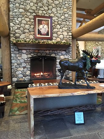 Door for Fireplace Unique Fireplace Inside the Front Door Of the River Run Lodge