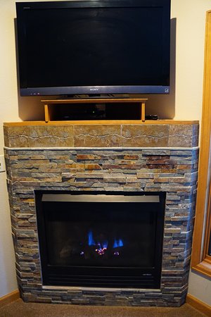 Entertainment Center Around Fireplace Unique Gas Fireplace and Tv Picture Of Riverwood On Fall River