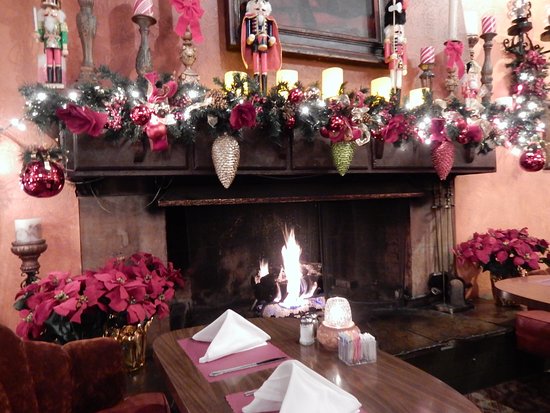 seasonal decor with fireplace