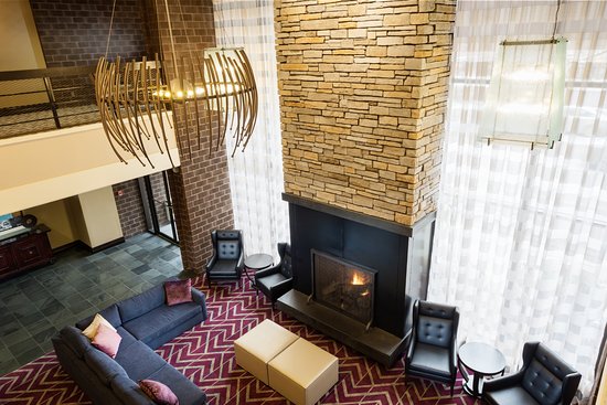 Fireplace Center Billings Mt Elegant Montana S Lounge Site Picture Of Doubletree by Hilton