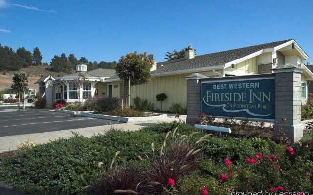 Fireplace Inn Beautiful Fireside Inn On Moonstone Beach In Cambria United States Of