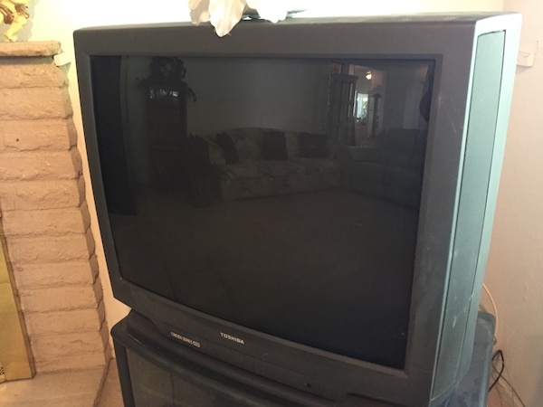 Fireplace Las Vegas Inspirational Used Black toshiba Crt Tv Free today for Sale In Las