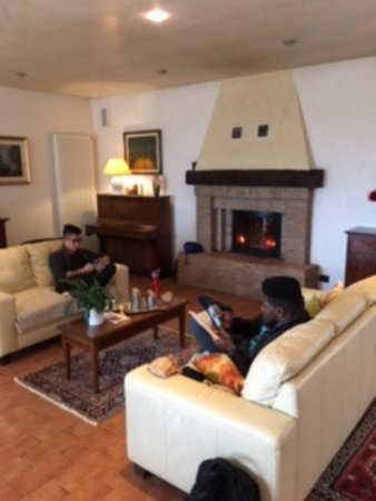 munity Living Room with Fireplace Picture of munity living room