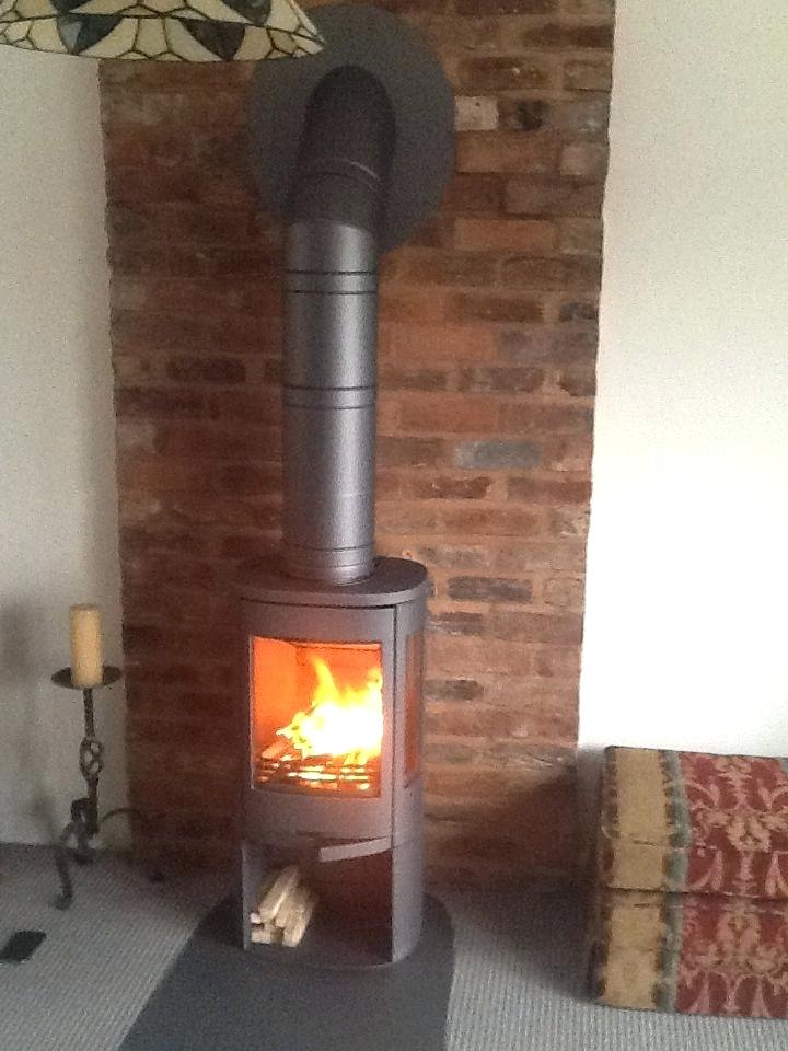 stove pipe thru wall – fotomontajes stove pipe thru wall piping for wood stoves wood burning stove pipe chimney pipe installation for wood stove through a flat ceiling picture of chimney pipe installation for wood double wall stove pipe