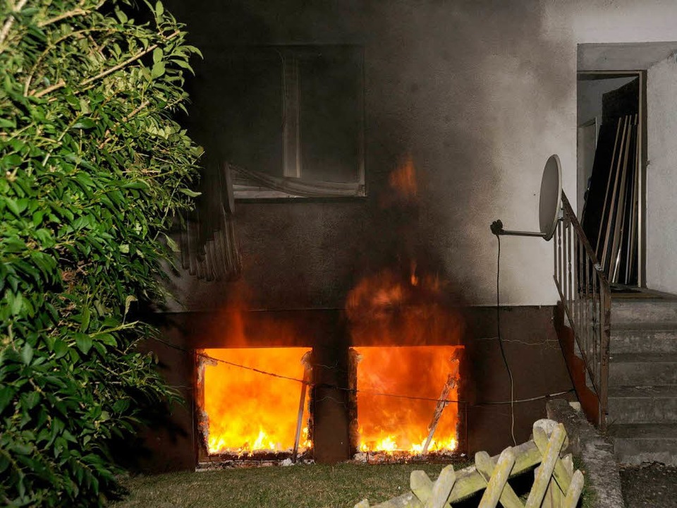 Fireplace Plus Elegant Kellerwohnung Ausgebrannt Neuenburg Badische Zeitung