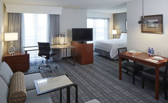 Residence Inn by Marriott Minneapolis Downtown at The Depot leonardo mspmw suite 0038 hor clsc S image
