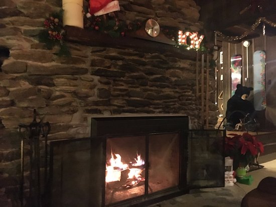 the amazing fireplace Picture of Grunberg Haus Inn the amazing fireplace
