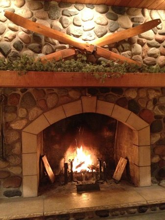 Fireplace Stores Mn Best Of Happy Fire Picture Of Cove Point Lodge Beaver Bay
