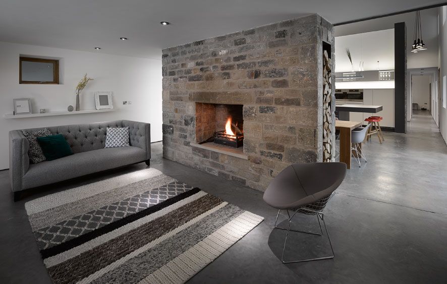 Converted 16th century barn with a great fireplace MIC 0dff e3e2e97cec049fe36c5bdc
