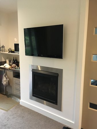 kitchen area log fire