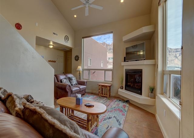 Gas Fireplace Corner Unit Beautiful Corner Unit Views Of the Moab Rim Pet Friendly Pool