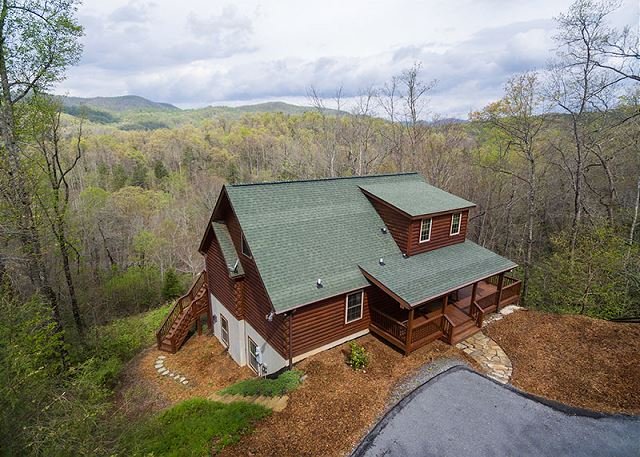 Blue Bear Cabin 3 BR Asheville Area Mountain Views 0d