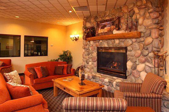 hotel lobby fireplace