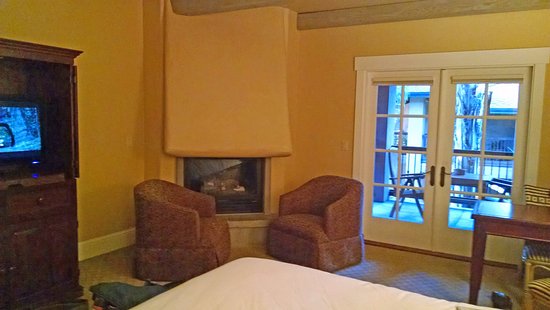 Top floor fireplace room Overlooking central garden top floor fireplace room