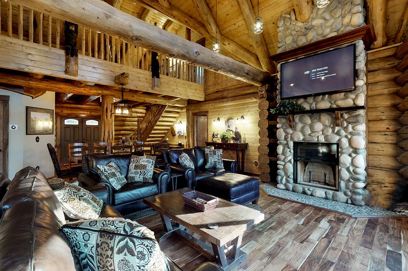 Log Cabin Fireplace Elegant Luxury Log Home W Fireplace forest View Near Leavenworth