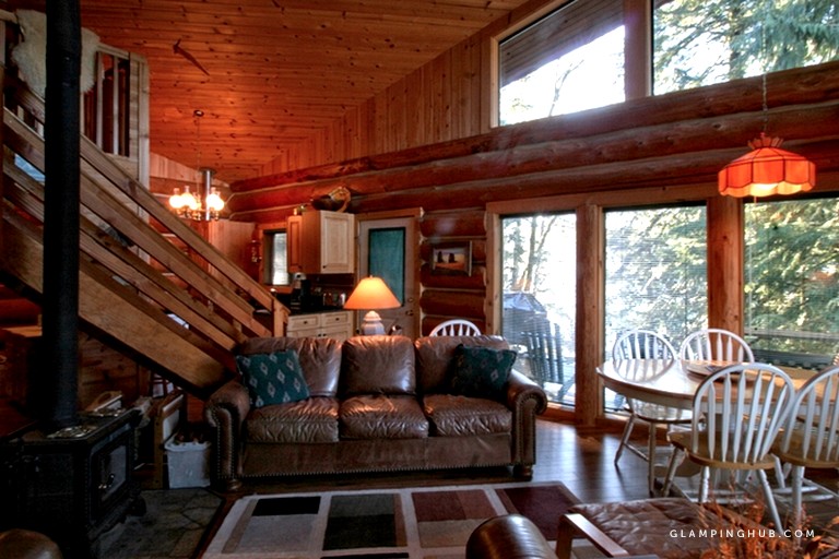 Log Cabin Fireplace Lovely Upscale Lakefront Log Cabin with Private Dock In northern Washington
