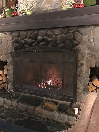 Masonry Fireplace Lovely Fire Was Always Lit Bild Von Tenaya Lodge at Yosemite