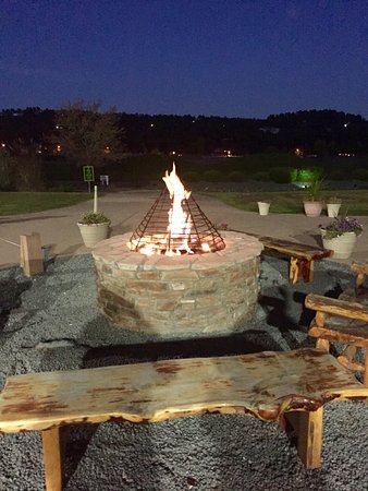 Mcm Fireplace Beautiful Nightly Fire Pit Picture Of Mcm Elegante Lodge & Resort