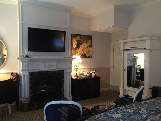 The beautiful king room with fireplace and fabulous bathroom the beautiful king room