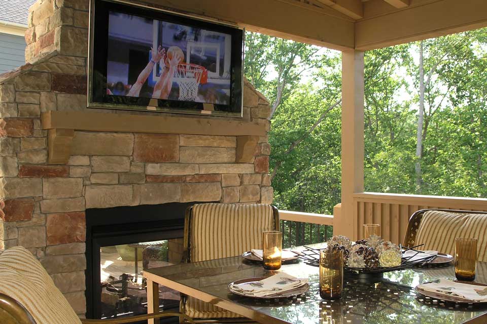 outdoor tv mounting