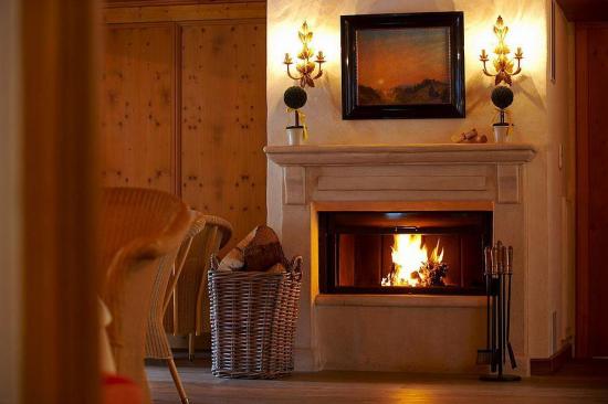 Nordic Fireplace Luxury Aktiv Hotel Schweiger Rolling Pin