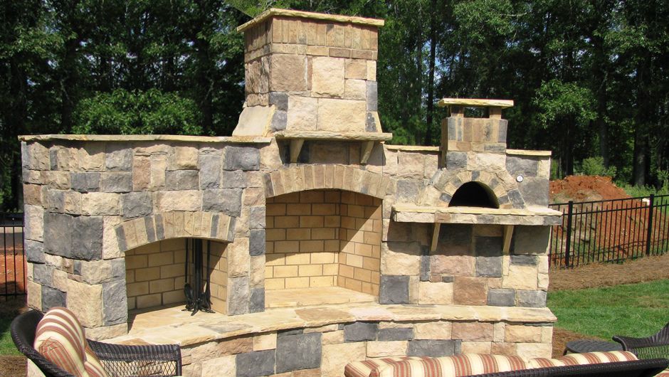 Interesting idea integrate a fireplace and wood fired 3c9b4932eefa7d43acd d1c1bf5e