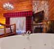 Romantic Getaways with Jacuzzi and Fireplace Beautiful Hotel In south Portland