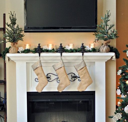 Simple Fireplace Mantel Beautiful Easy Christmas Mantels Fireplaces