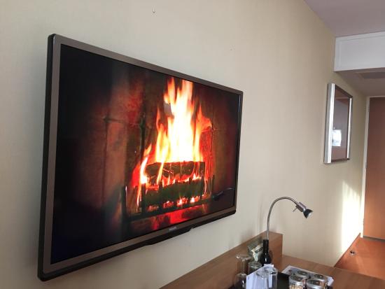 Starting A Gas Fireplace Fresh Loved the Tv Screen Start Page Picture Of Nh Amsterdam