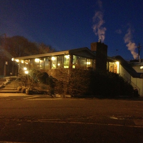 s at The Fireplace Restaurant Paramus NJ hT3vhUVr4dwnrvFcZ01ZalPTFafHB5j1HsmtsQ2qCmU