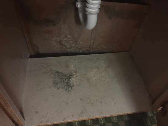 Black soot on fireplace mantle Room has strong smoke smell black soot on fireplace