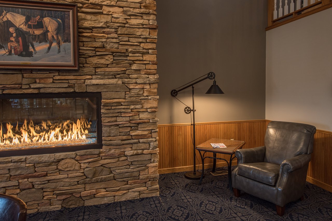 American Eagle Fireplace Fresh River District Hotel Prices & Reviews Prairie Du Chien