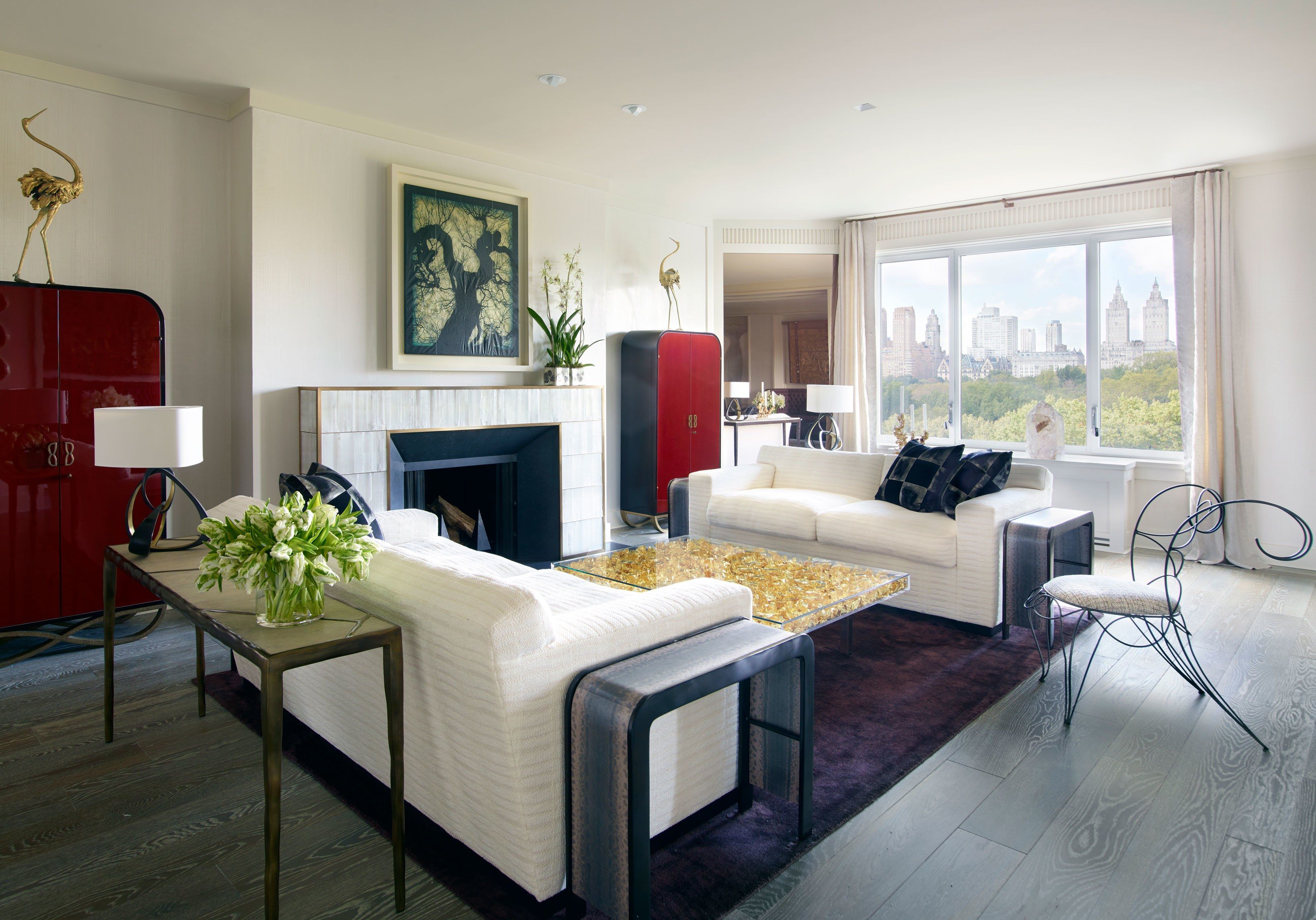Apartments with Fireplace Unique A Glamorous New York Apartment that Pays Homage to Its Art