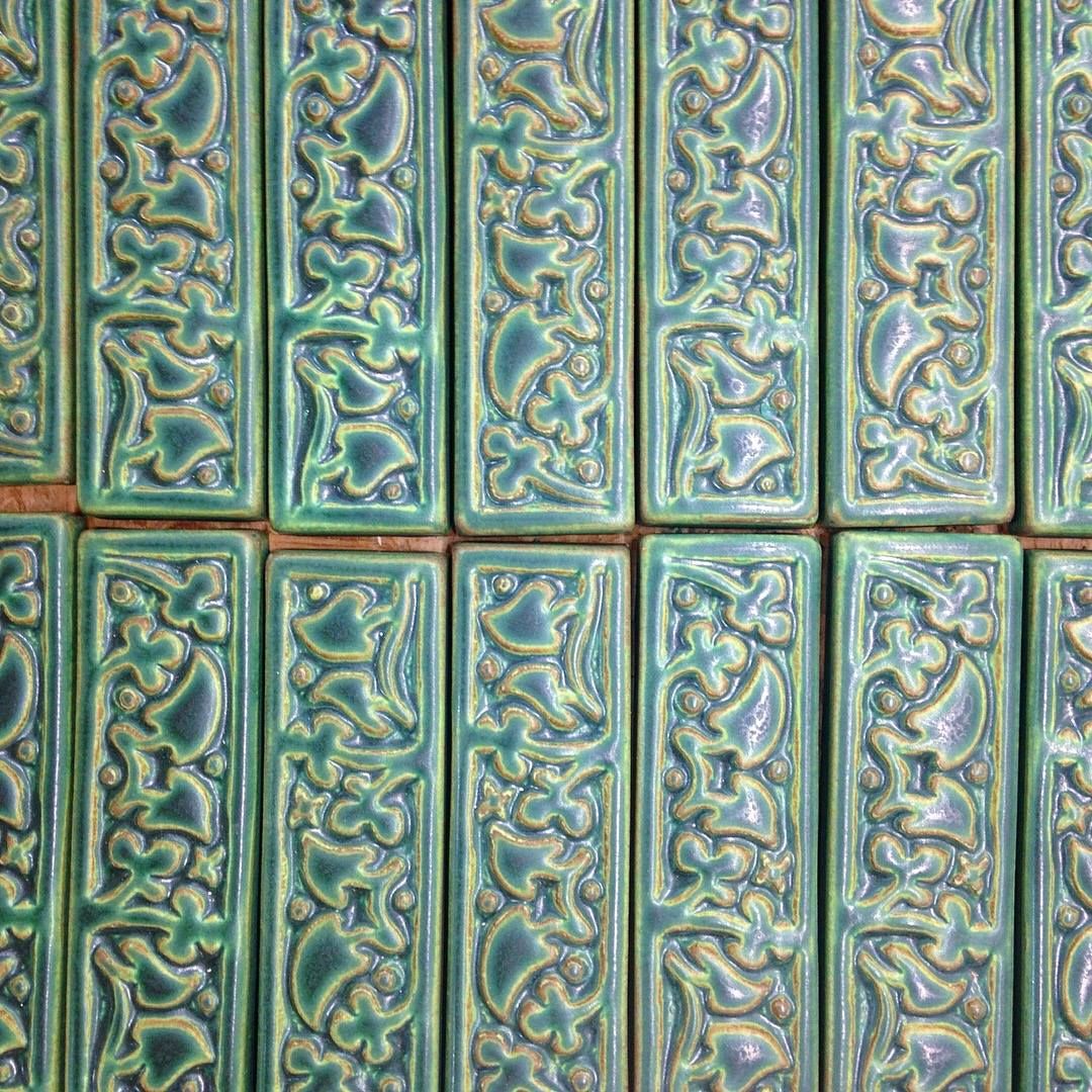 Arts and Crafts Tiles for Fireplaces Awesome 2610 2×6 Me Val Ivy Border In 2019