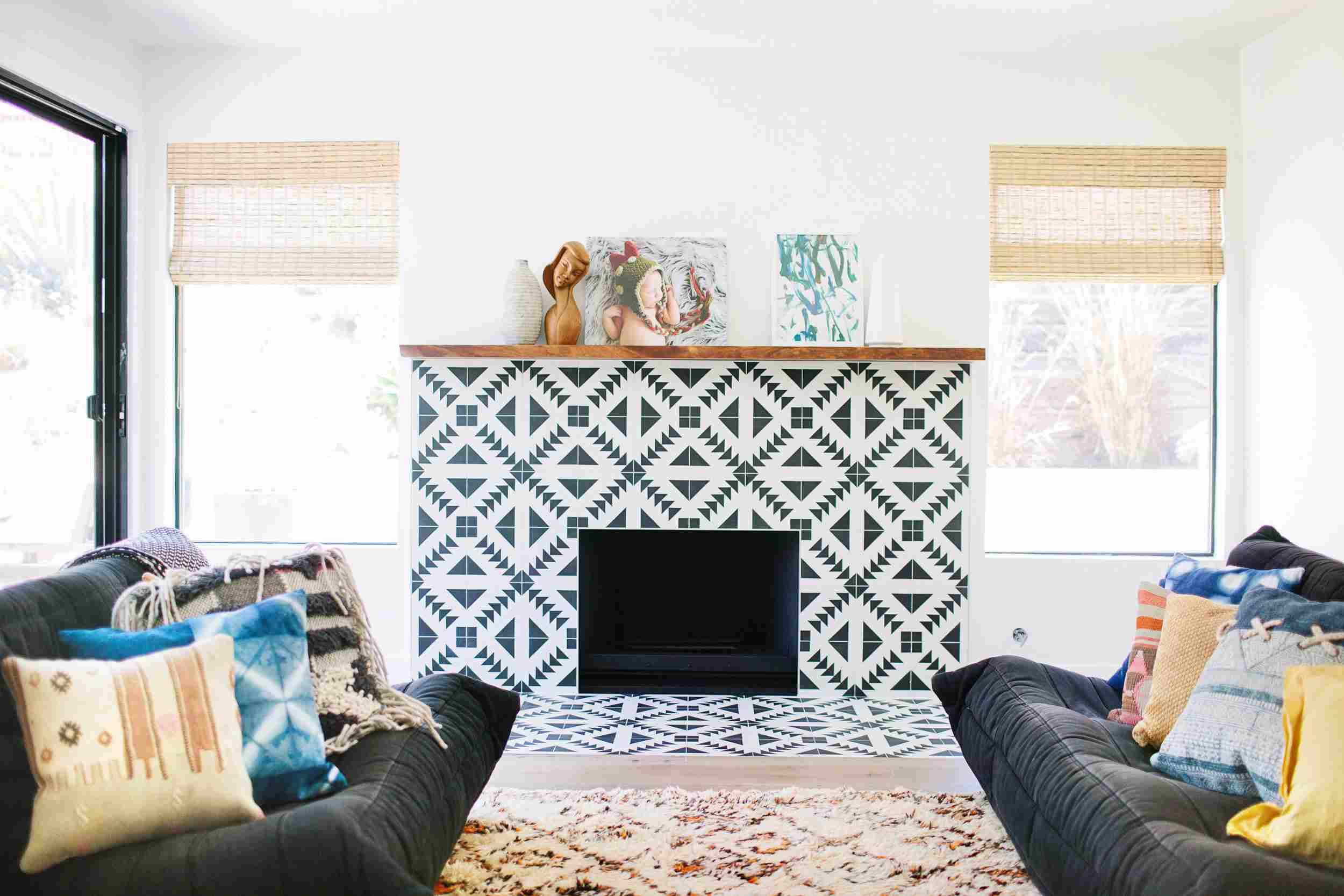 Artwork Above Fireplace Mantel Unique 25 Beautifully Tiled Fireplaces