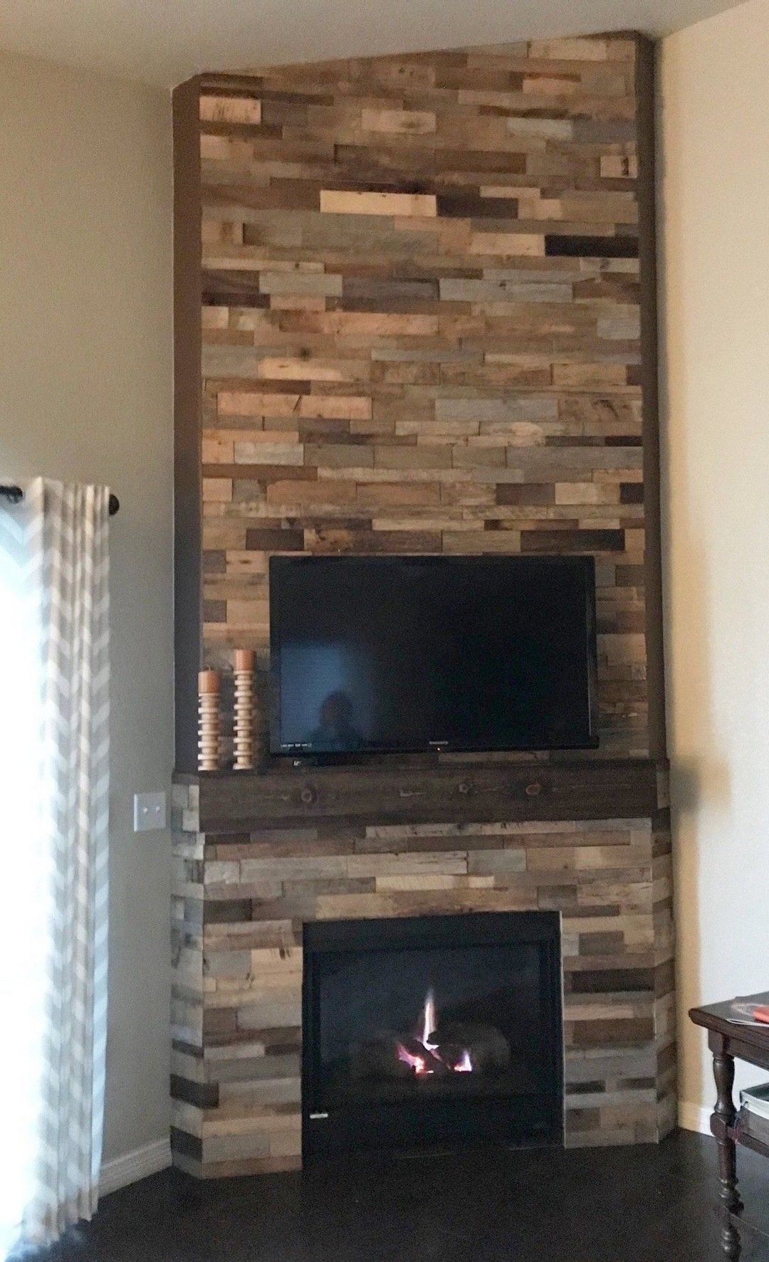 Barnwood Fireplace Surround Lovely 22 How to Create A Wood Pallet Accent Wall