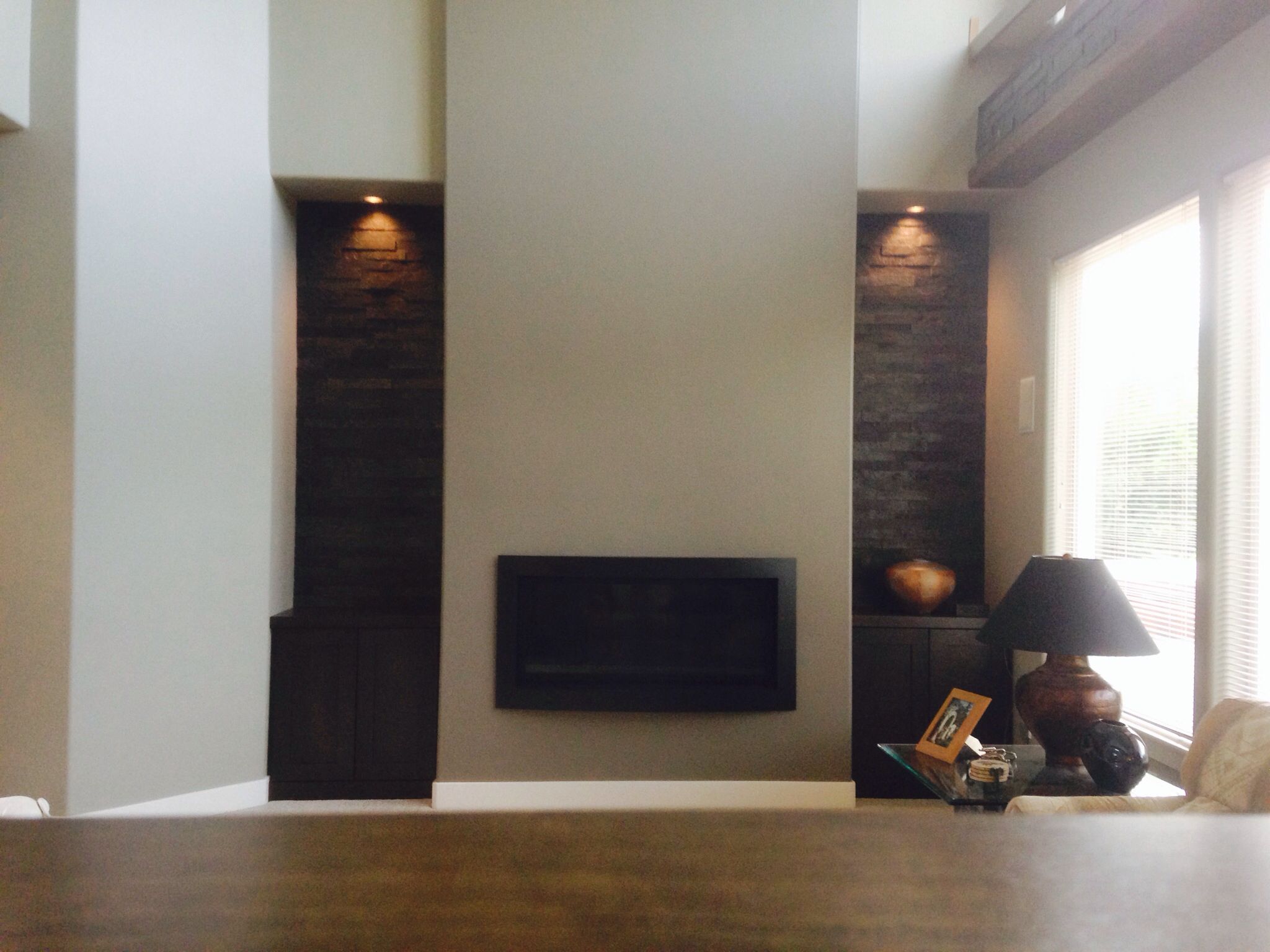 Modern fireplace linear fireplace black rock tall 156b0d44b78f3e798ab467ebd0f5b9c7
