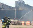 Blaze Fireplace Best Of Davenport Firefighters Battle Blaze at Old Warren & Pany
