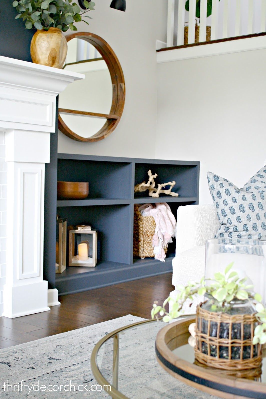 Light or dark The built in color is Interiors 890d702b e404e75e c962b