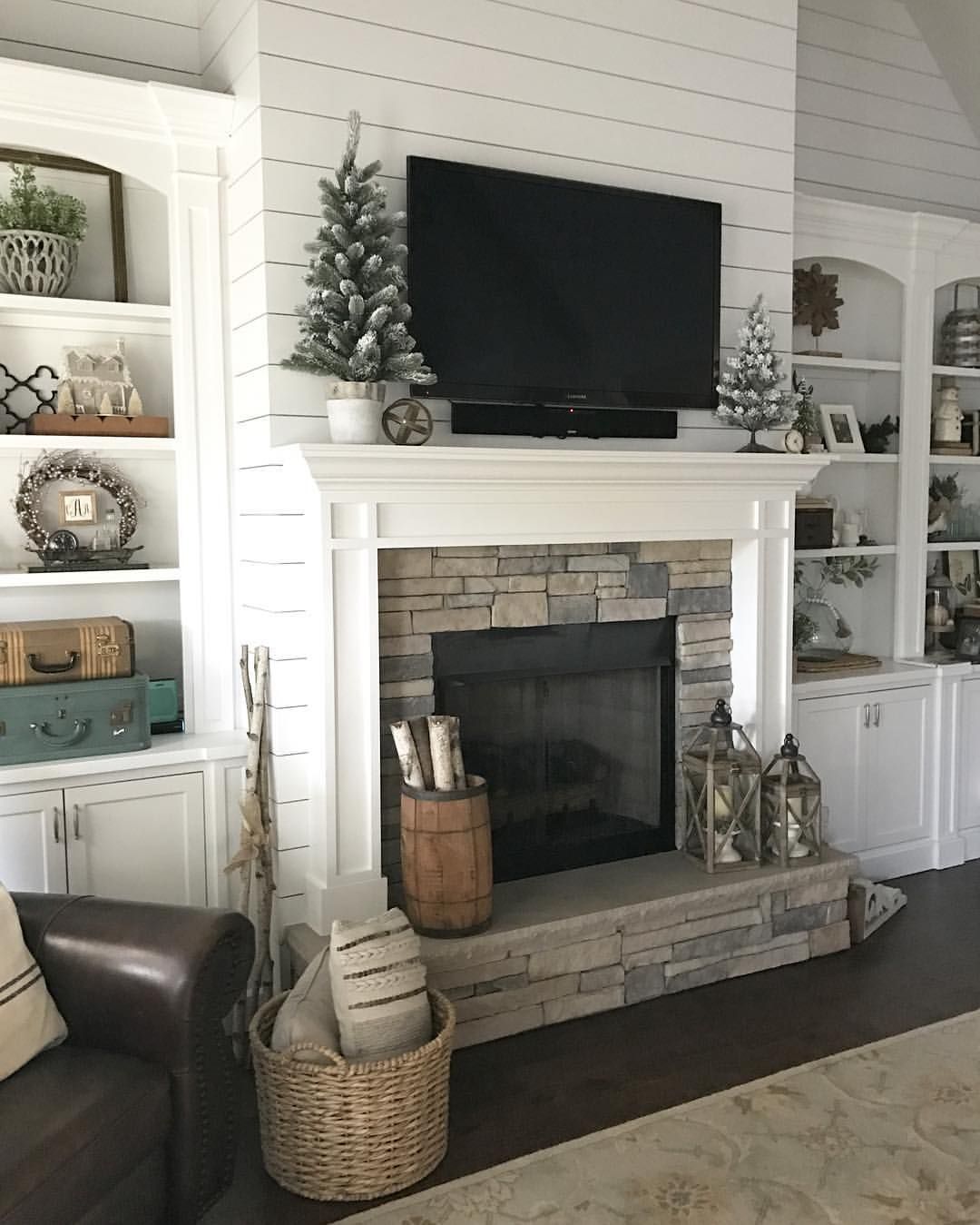 Built In Fireplace Ideas Awesome 49 Elegant Farmhouse Decor Living Room Joanna Gaines