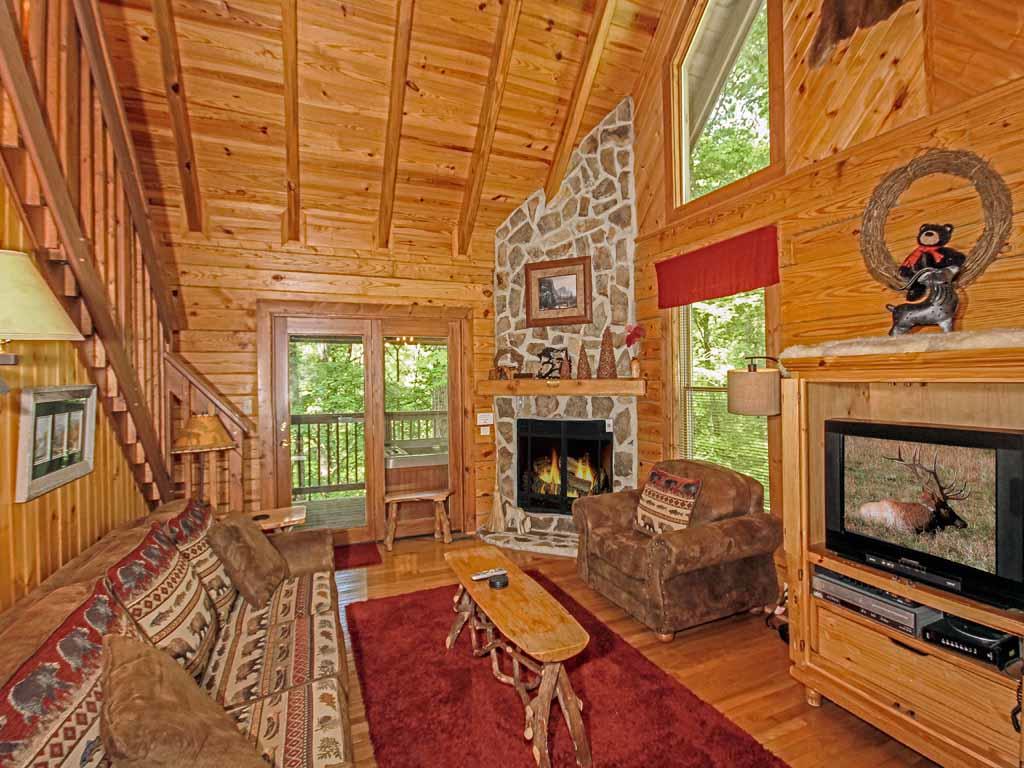 Cabin with Hot Tub and Fireplace Lovely Buckhorn 2 Bedrooms Jetted Tub Grill Fireplace Hot Tub